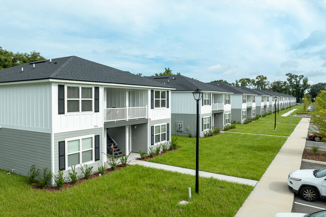 Sunbeam Villas in Jacksonville, FL - Building Photo - Building Photo