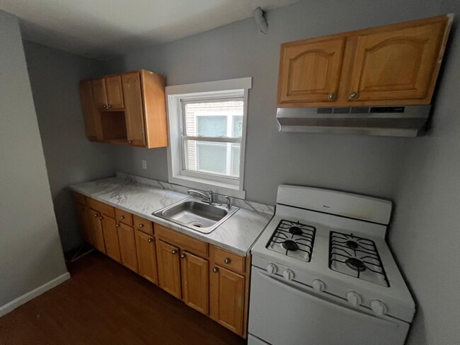 129 S Park St, Unit Unit 1 in Elizabeth, NJ - Building Photo - Building Photo