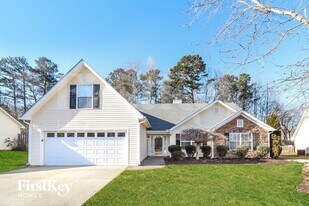 1099 Harbins Pass Dr in Dacula, GA - Building Photo