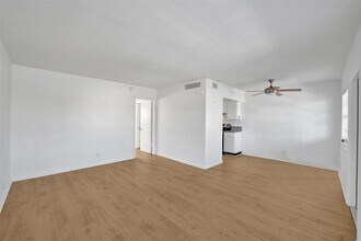 3220 NE 10th St in Pompano Beach, FL - Building Photo - Building Photo