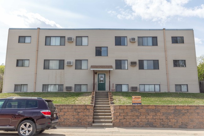 Horizon View Apartments in Watford City, ND - Foto de edificio - Primary Photo