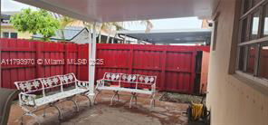 2574 W 71st Pl in Hialeah, FL - Building Photo - Building Photo