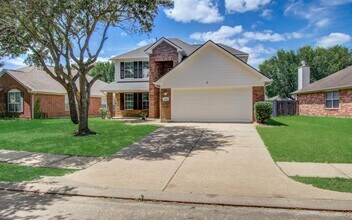 7342 Somerset Hill Ln in Richmond, TX - Foto de edificio - Building Photo