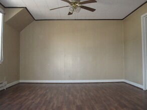 118 Spring St in Somerset, WI - Foto de edificio - Building Photo