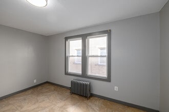 12-16 Groton St in Hartford, CT - Foto de edificio - Interior Photo