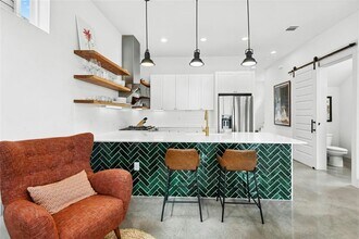 1174 Bedford St in Austin, TX - Building Photo - Building Photo