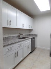 7225 Miami Lakes Dr in Miami Lakes, FL - Building Photo - Building Photo