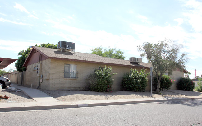 Cheryl Manor in Phoenix, AZ - Building Photo - Building Photo