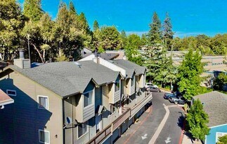 1321 Oak Ridge Dr in Colfax, CA - Building Photo