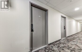 50 Herrick Ave in St Catharines, ON - Building Photo - Building Photo