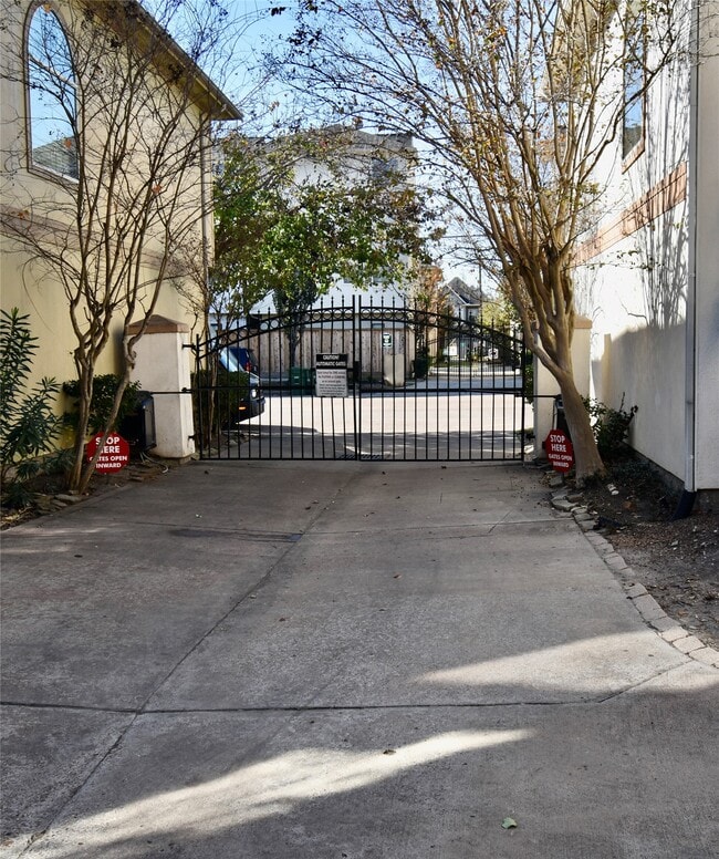 property at 326 Gregg St