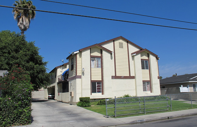 21809 Verne Ave in Hawaiian Gardens, CA - Building Photo - Building Photo