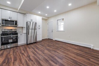 97 St Pauls Ave in Jersey City, NJ - Building Photo - Building Photo