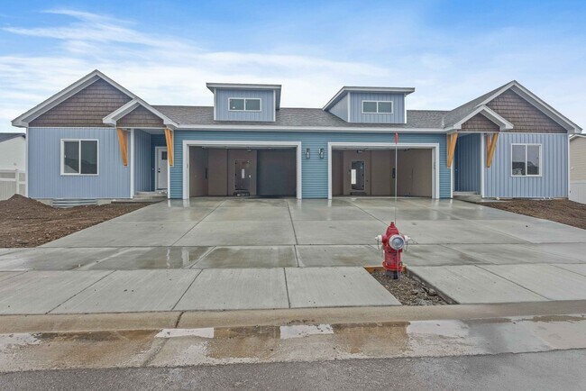 656 Jeanine Dr in Sugar City, ID - Building Photo - Building Photo