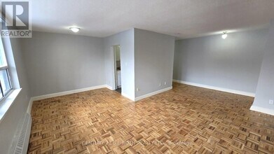 37-137 Peel St in Barrie, ON - Building Photo - Building Photo