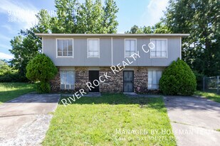 9408 Lew Cir in Little Rock, AR - Building Photo