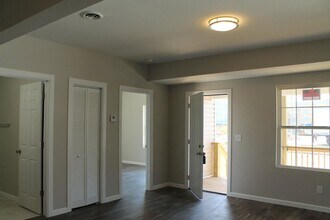 423 W Division St in Springfield, MO - Building Photo - Building Photo
