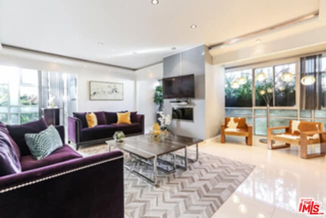 property at 370 S Elm Dr
