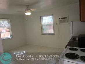 3012 Seville St in Fort Lauderdale, FL - Building Photo - Building Photo
