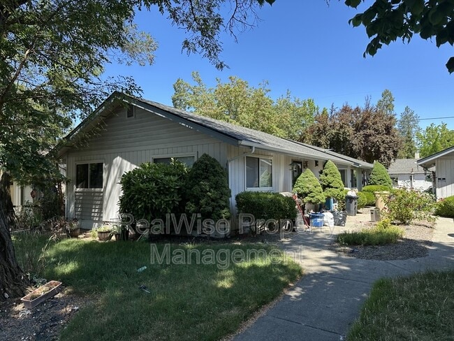 property at 714 SW I St