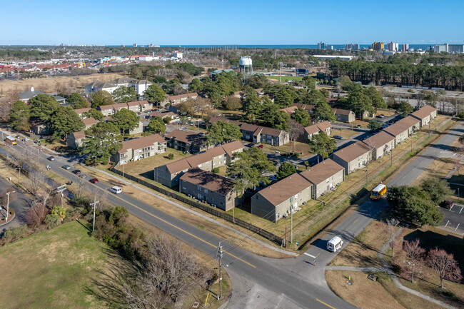 Willow Run in Myrtle Beach, SC - Building Photo - Building Photo