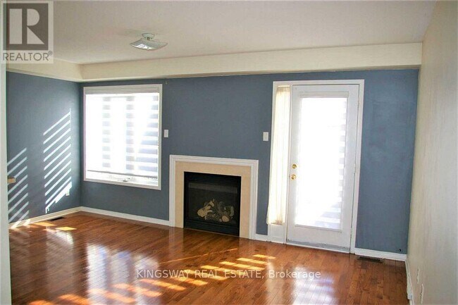 3022 Mission Hill Dr in Mississauga, ON - Building Photo - Building Photo