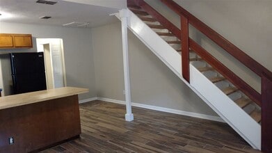 912 S Lipona Rd in Tallahassee, FL - Building Photo - Building Photo