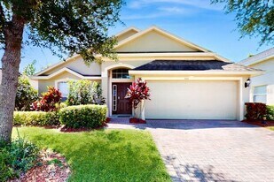 366 Andalusia Loop in Davenport, FL - Building Photo