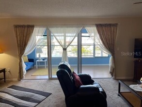 5925 Shore Blvd S in Gulfport, FL - Building Photo - Building Photo