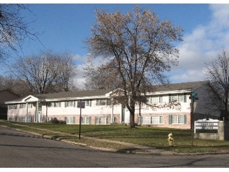 Shawnee Estates in Sioux City, IA - Building Photo