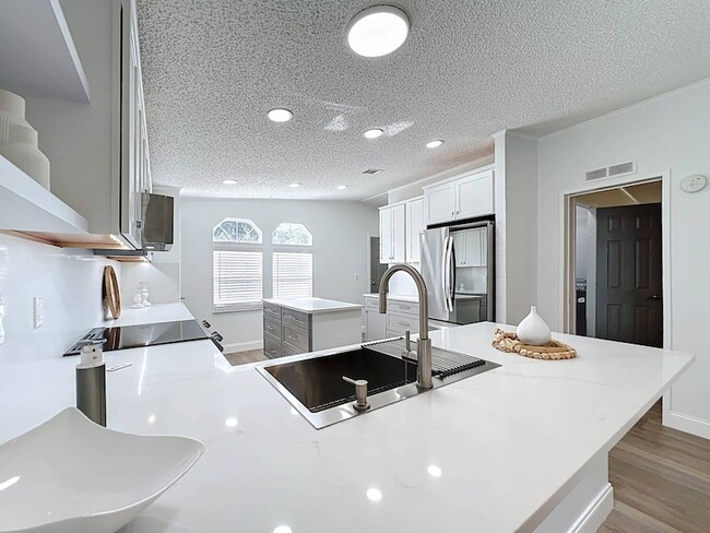1942 NW 46th Ave