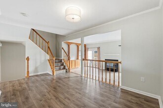 6739 Rockledge Pl in Centreville, VA - Building Photo - Building Photo