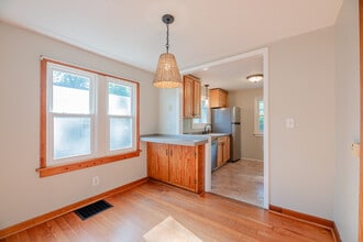 202 River Meadow Dr in Rochester, NY - Building Photo - Building Photo