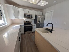 437 Lexington Ln in Richardson, TX - Building Photo - Building Photo