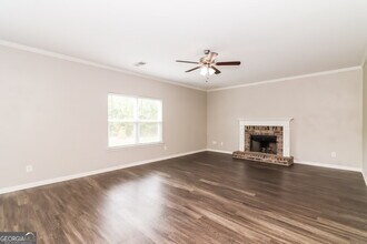 737 Fieldcrest Dr in Dallas, GA - Building Photo - Building Photo