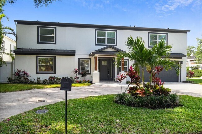 property at 4910 W San Miguel St