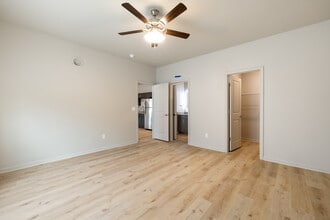 Platform Flint River in Bainbridge, GA - Foto de edificio - Interior Photo