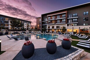 Caroline Rogers Ranch in San Antonio, TX - Building Photo