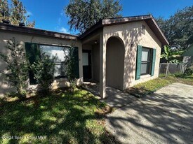 1575 Bunker Hill Ct in Titusville, FL - Building Photo