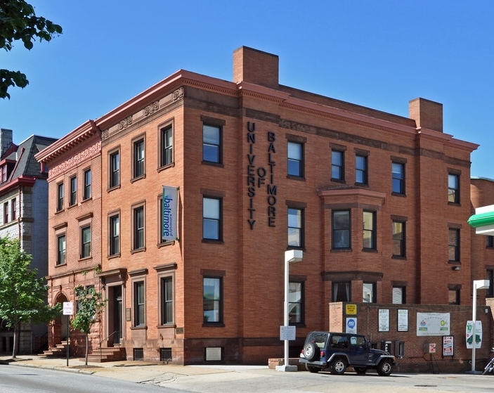 1304 Saint Paul St in Baltimore, MD - Foto de edificio