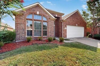 7028 Alcala in Grand Prairie, TX - Building Photo - Building Photo