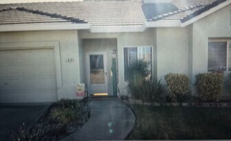 1828 Nighthawk Cir in Roseville, CA - Building Photo