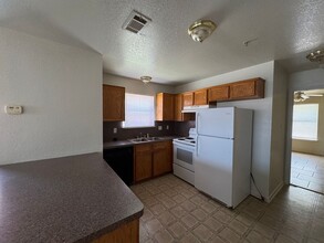 1106 Lansberry Ct in Killeen, TX - Building Photo - Building Photo