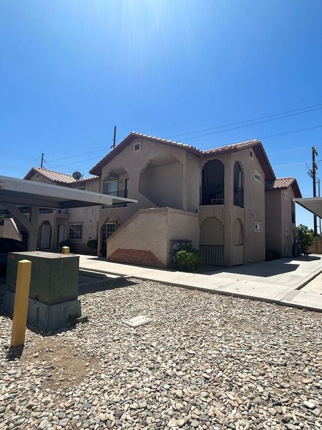 1900 Rancho Frontera Ave in Calexico, CA - Building Photo - Building Photo