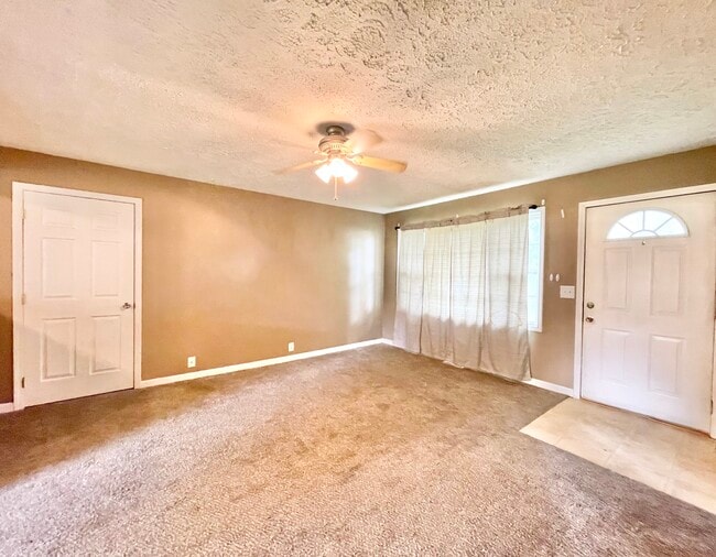 407 E Lincoln St, Unit 1
