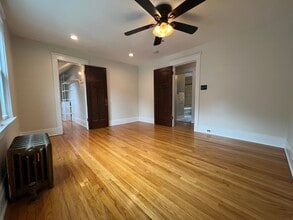 61 Hirschfield Dr, Unit Upper in Williamsville, NY - Foto de edificio - Building Photo
