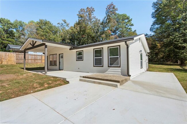 2797 Hall Dr SE in Smyrna, GA - Building Photo - Building Photo