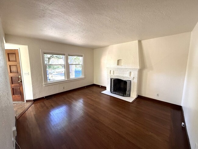 199 Tunstead Ave in San Anselmo, CA - Building Photo - Building Photo