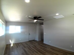 9821 S Phoenix Dr in Mohave Valley, AZ - Building Photo - Building Photo