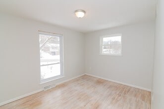 2113 Melody Dr in Jefferson City, MO - Building Photo - Building Photo